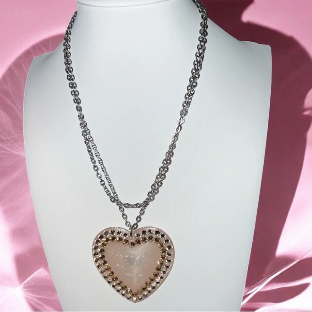 Tarina 🌸Tarantino 🌸 Swarovski Heart Long Chain Necklace 🌸 - Picture 9 of 11